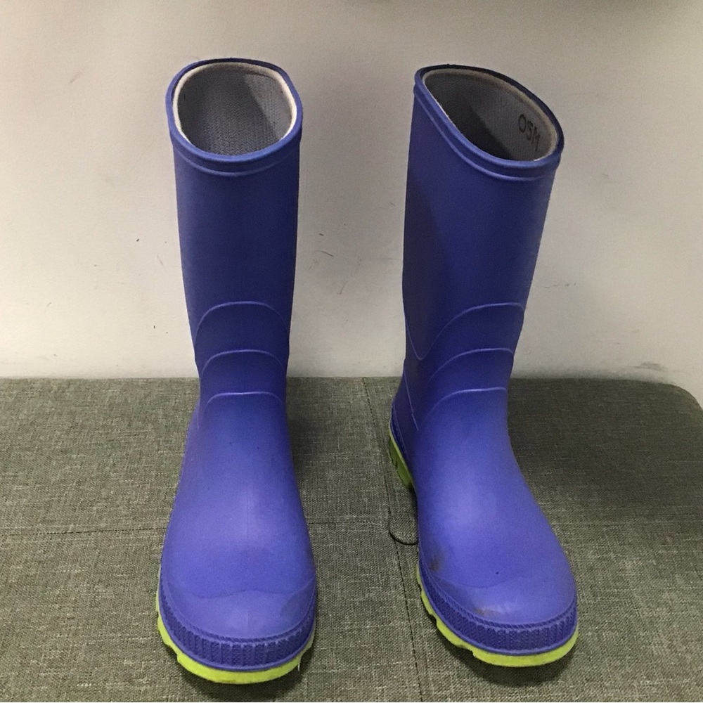 Royal Blue Rain Boots with Rubber Material and Tall Design